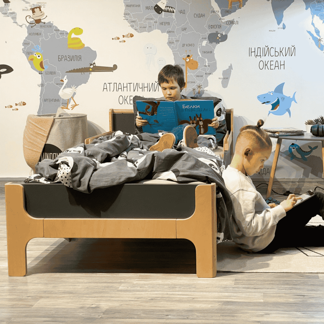 Postel pro Teenagery Markito 190 Gekko Kids, Tmavě šedá / Přírodní buk